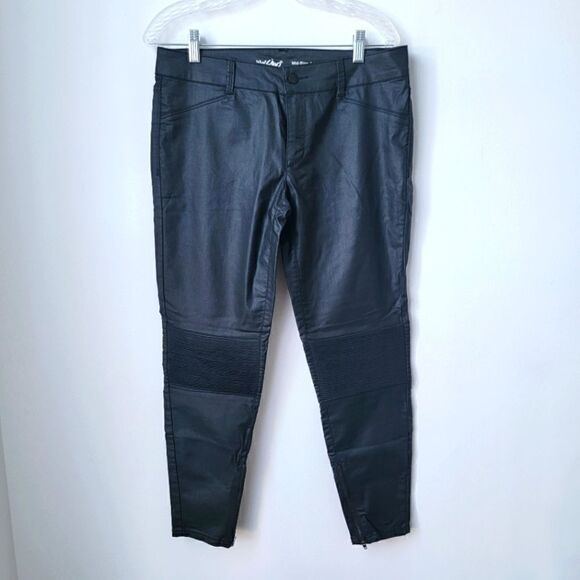 MOSSIMO Black Coated Denim Moto Mid Rise Jeggings Size 10 - Picture 2 of 8